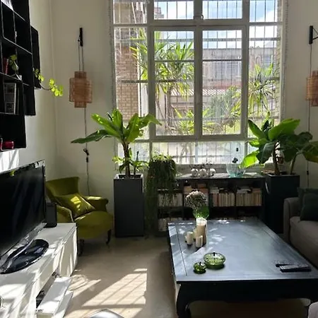Loft Centre *
